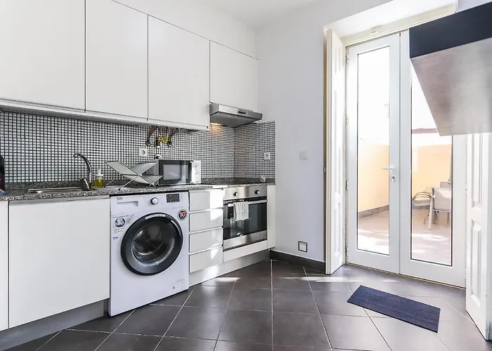 Vita Portucale ! 2 Bedrooms Apartment Campo Ourique